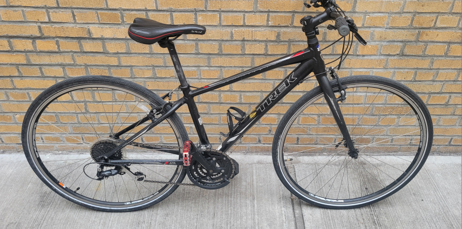 Trek FX 7.2 Hybrid Bike - Great Condition! - photo 2