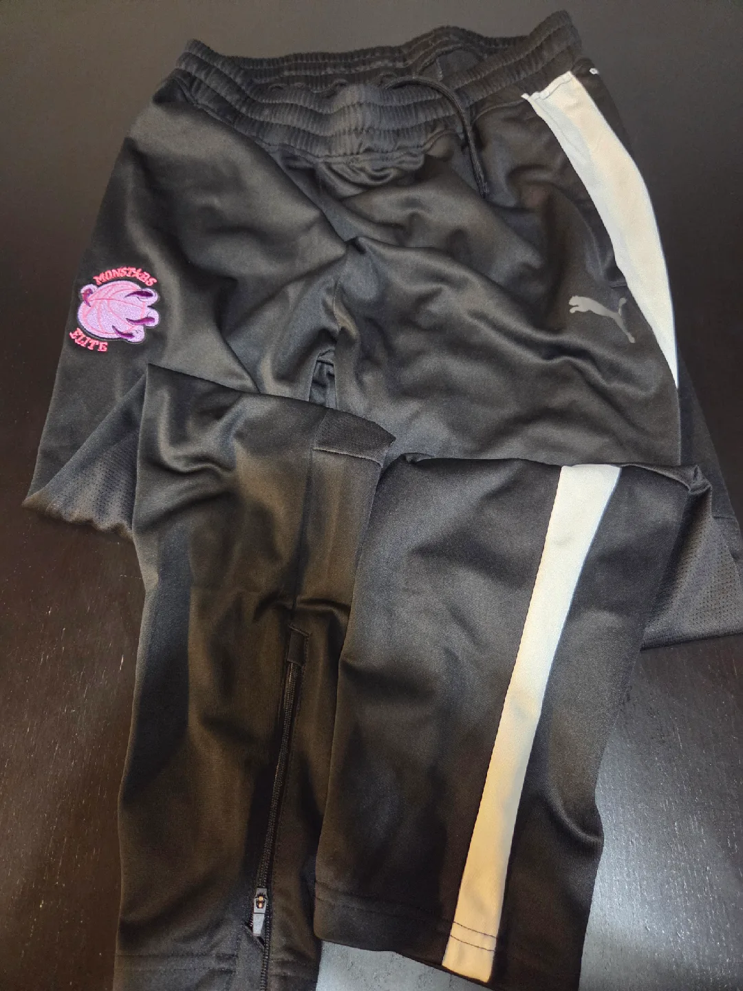 Puma Tracksuit - Size L image indicator(3)