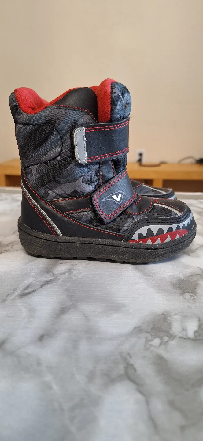 Vortex Kids Winter Boots - Size 6 (waterproof) thumbnail