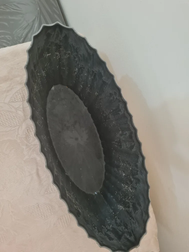 Dark Gray Plastic Planter image indicator(2)