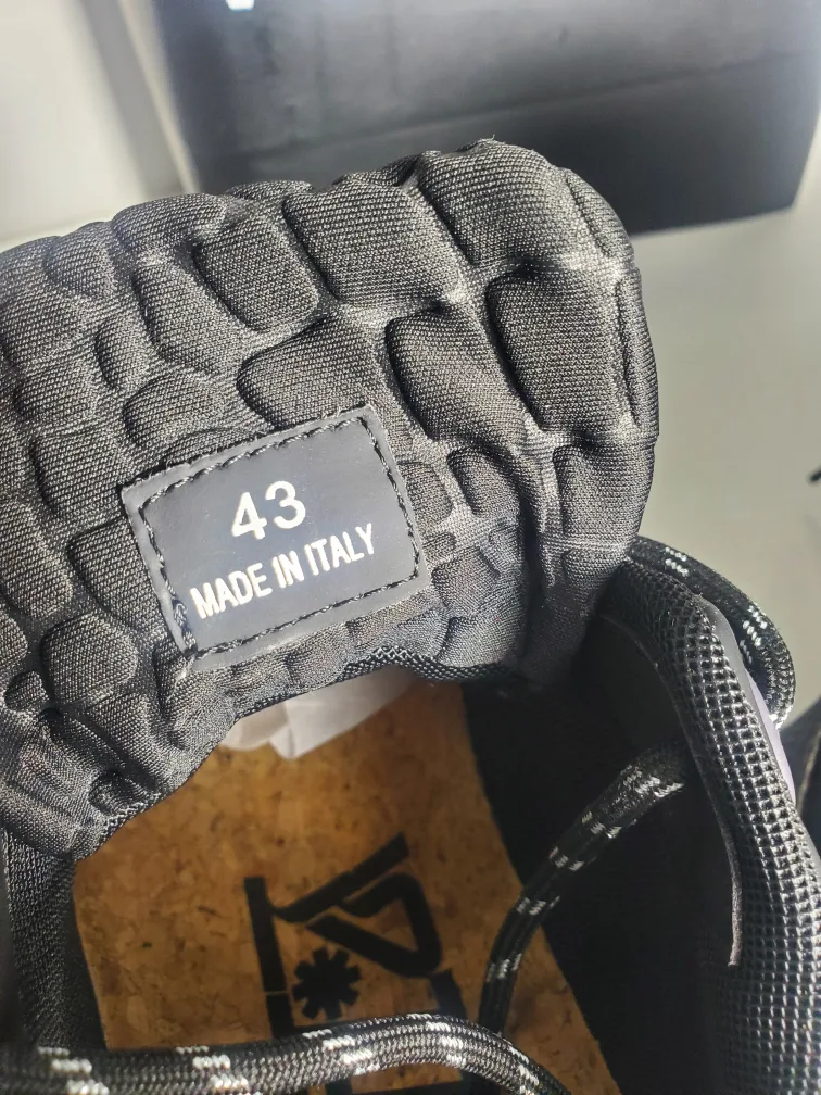 Men’s Versace Trigreca Sneakers BSYF037B Size 43/10 image indicator(4)