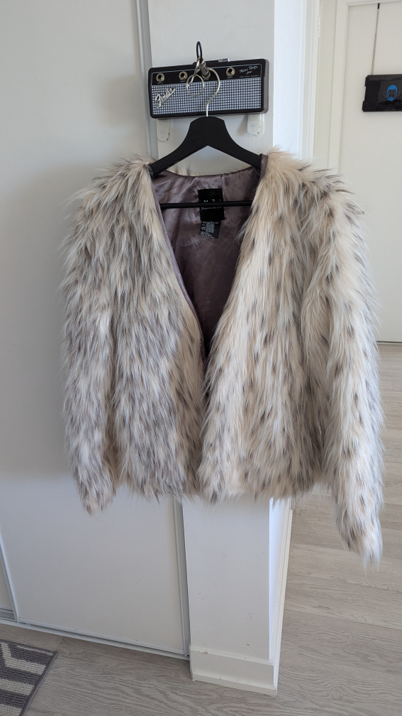Me Jane Faux Fur Jacket - Size L