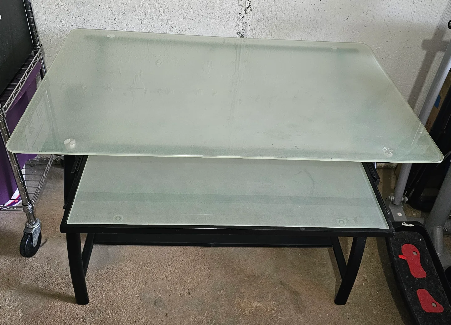 Glass Top Desk - Black Frame image indicator(3)