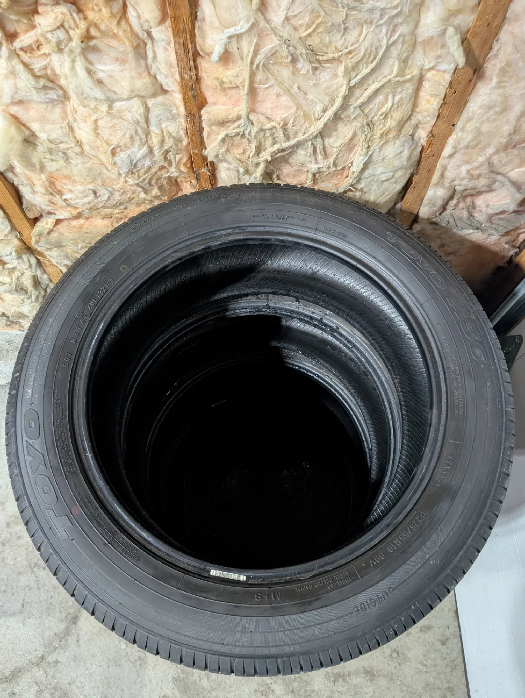 (4)-225/55R19 Toyo A36 All Season Tires image indicator(9)