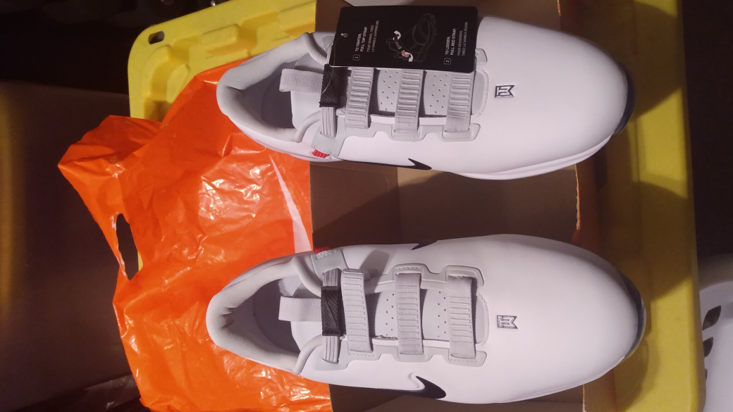 Tiger Woods Nike Golf Shoes, Size 11 wide - photo 2