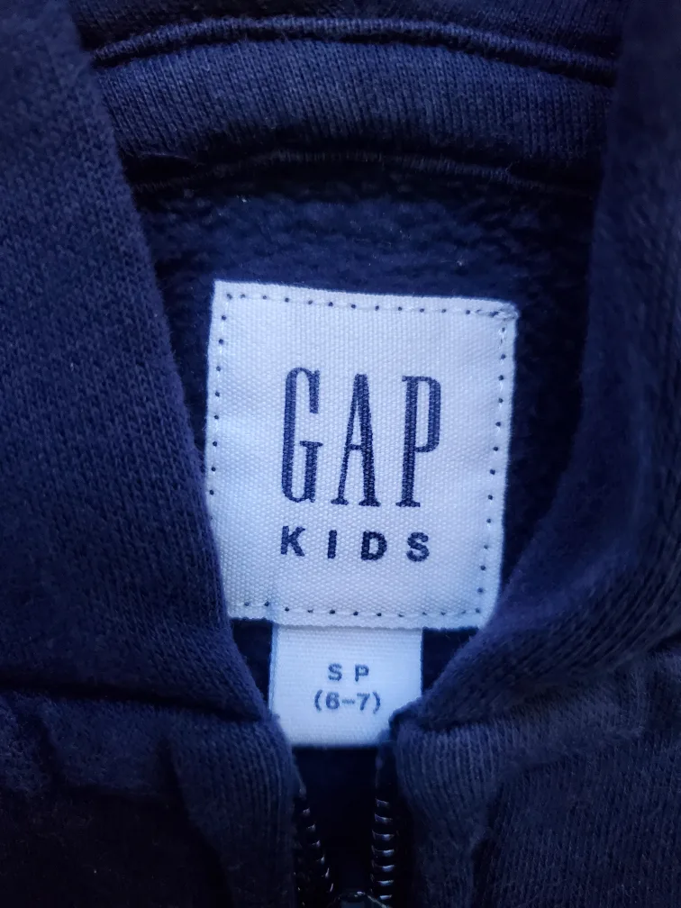 Gap Hoodie, Size S (6-7) kids image indicator(2)