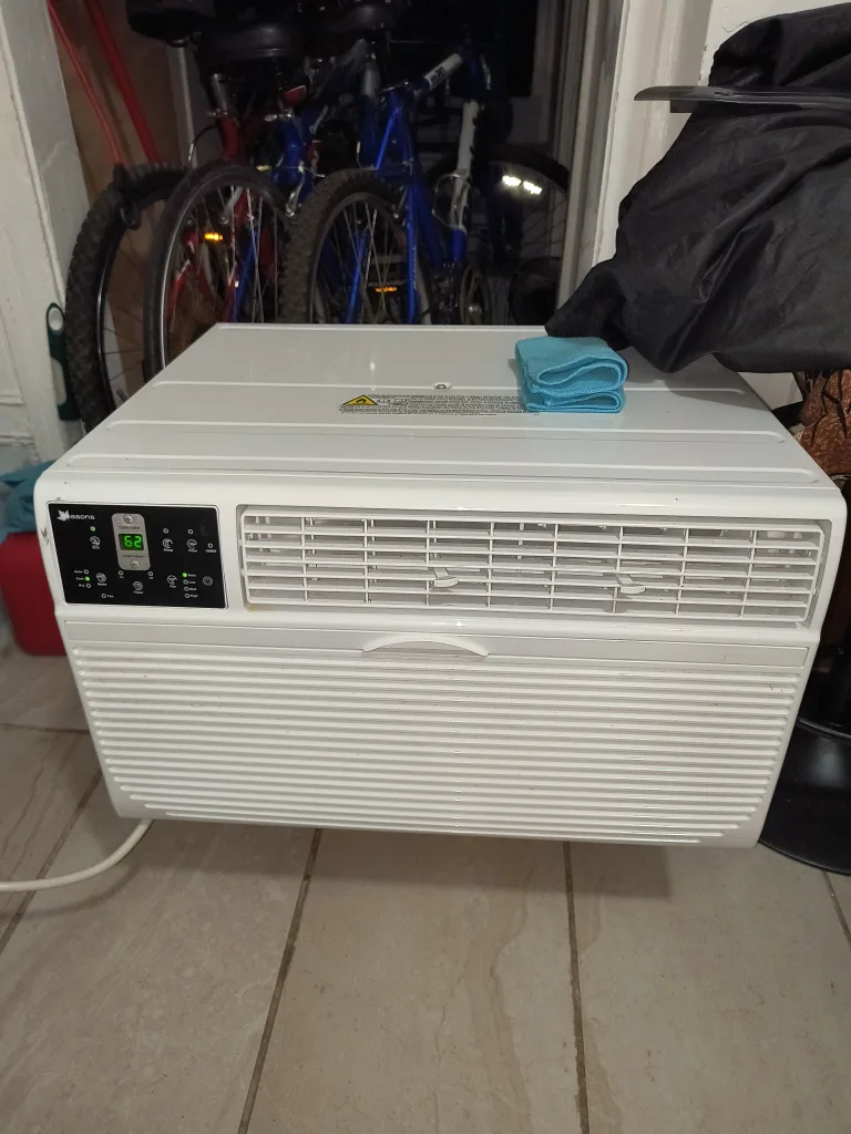 Masons Window Air Conditioner thumbnail