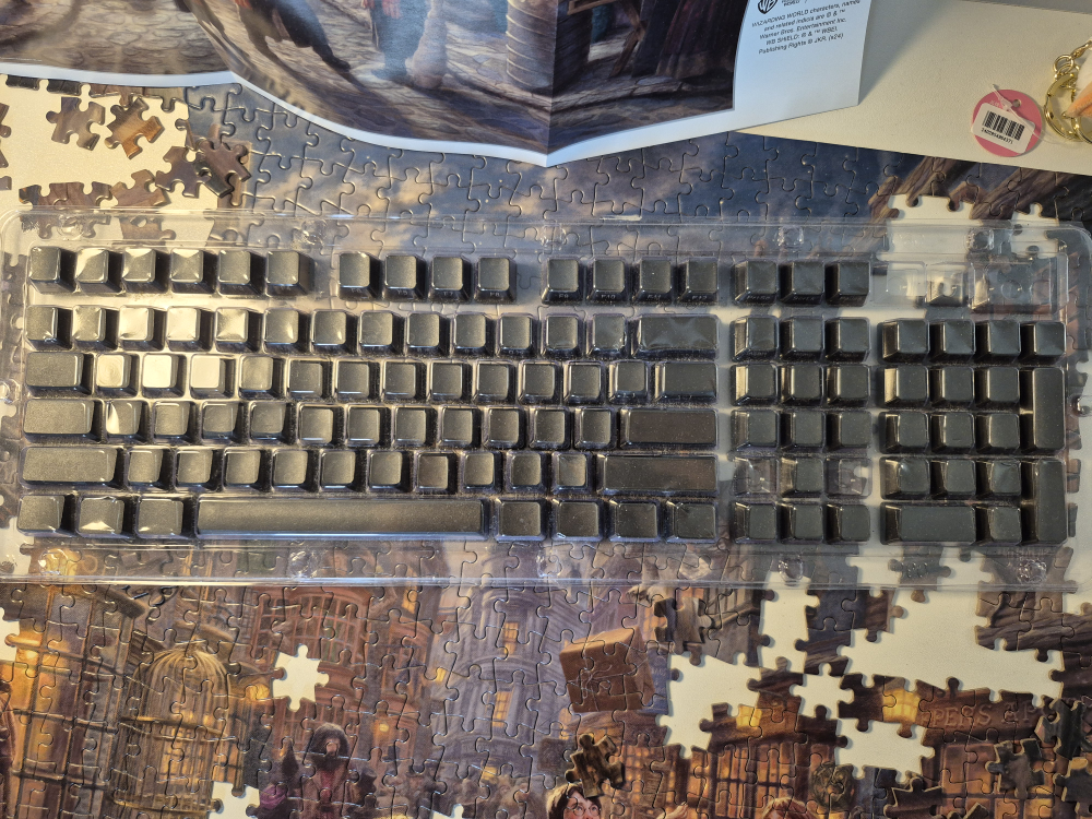 Need gone immediately | Matte Black 108 side printed key caps - photo 3