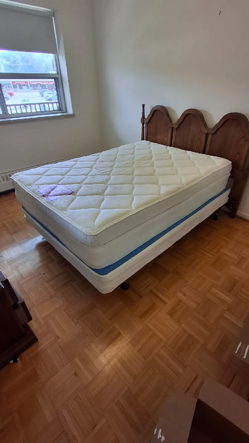 Wooden Double Size Bedroom Set