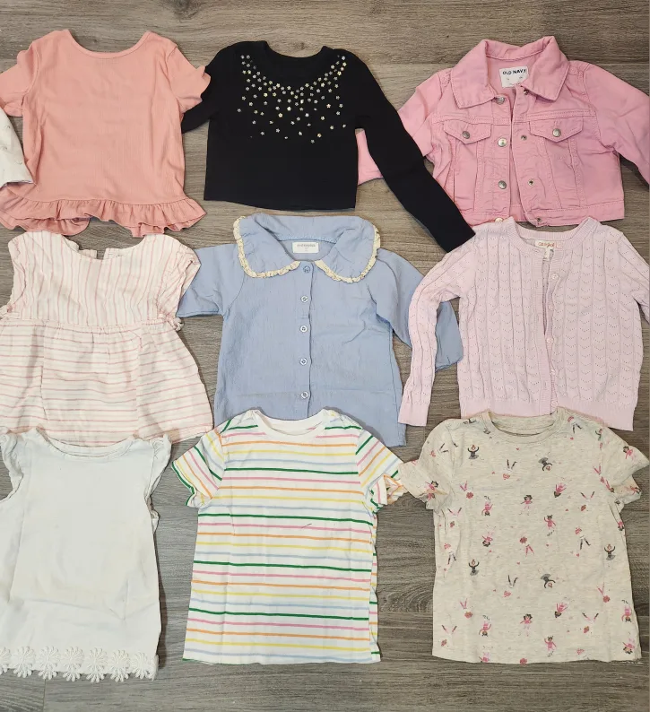 Girl clothes bundle (tops)- 4-6 years image indicator(5)