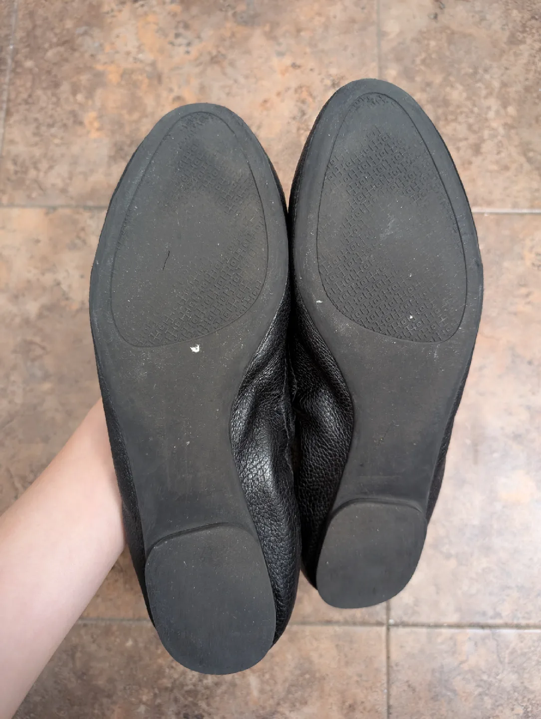 Tory Burch Black Leather Ballet Flats - Size 9M image indicator(2)