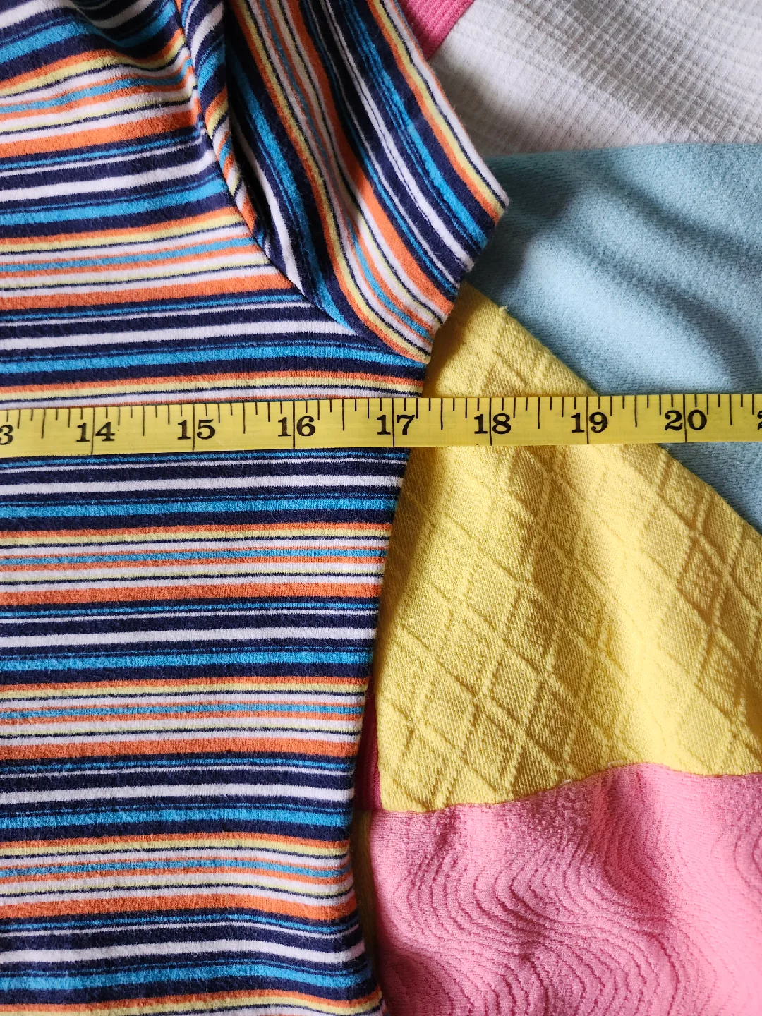 90s striped t-shirt by Guess image indicator(5)