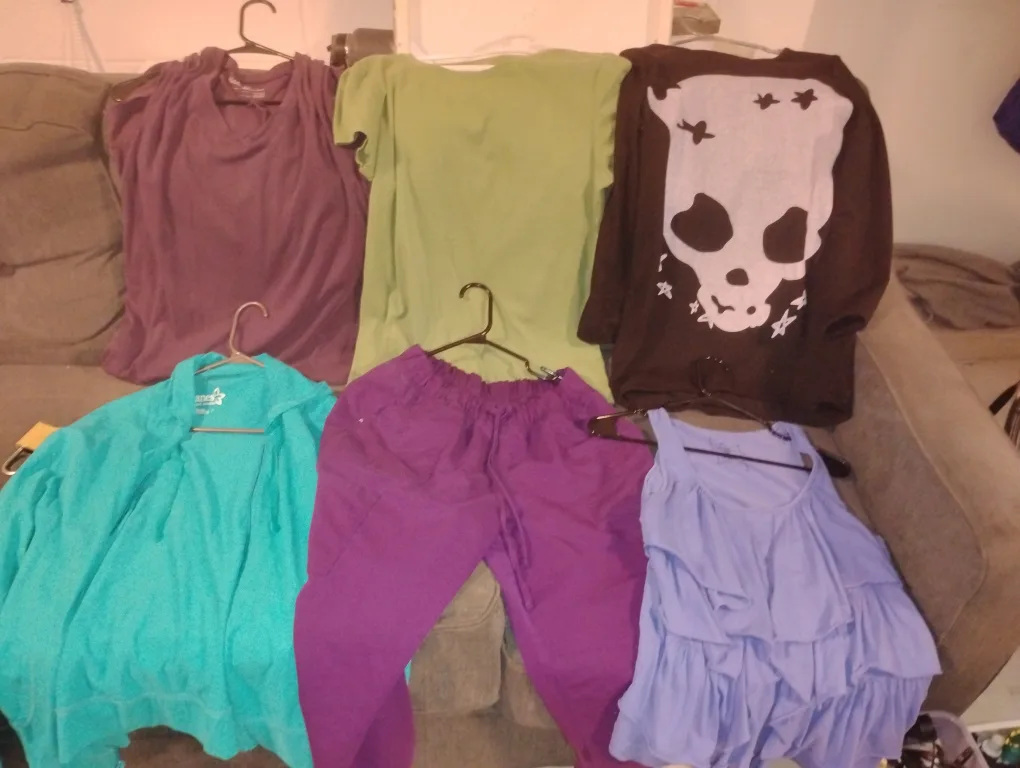 Various Women's Tops and Pants thumbnail