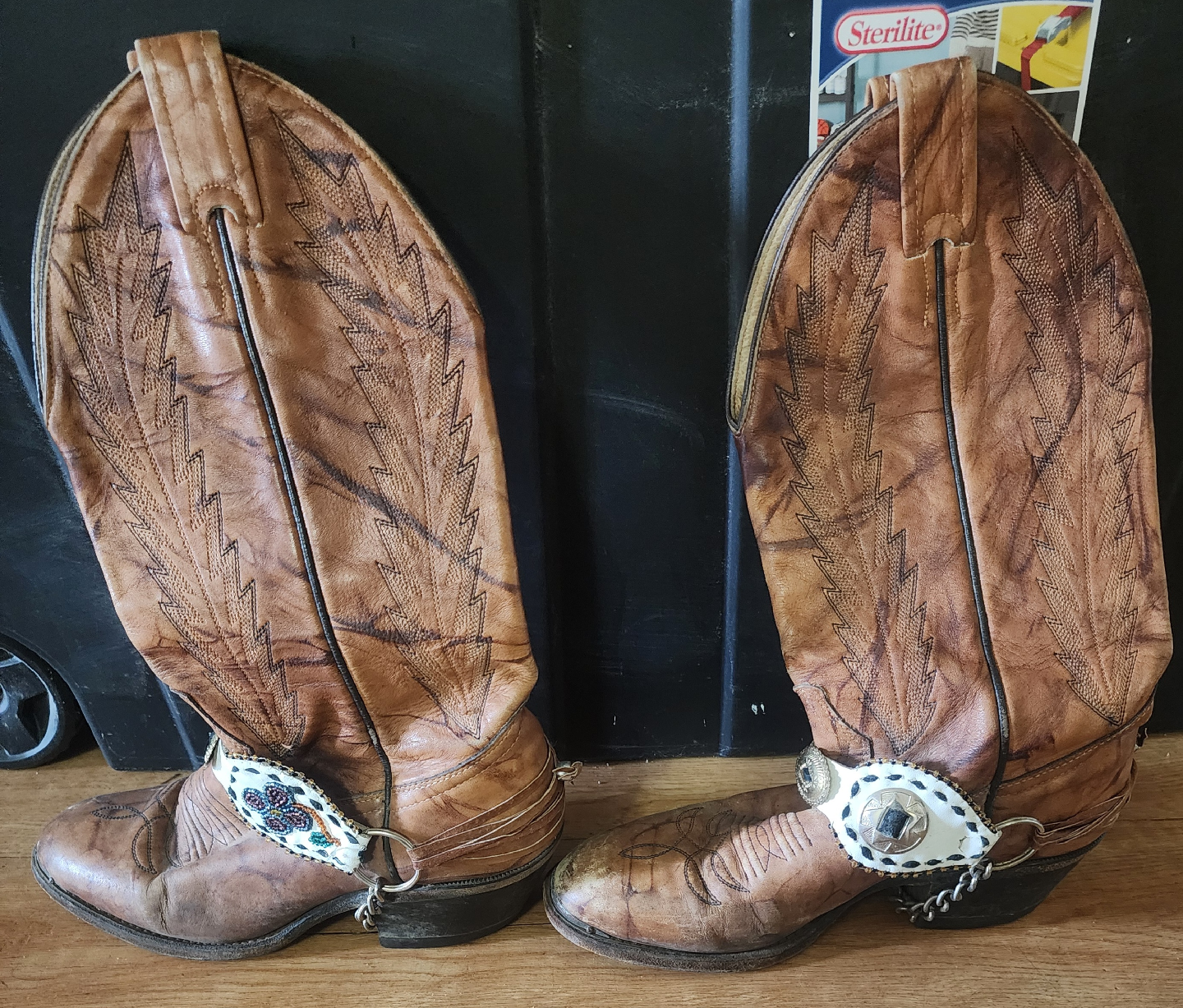 Vintage Brown Leather Cowboy Boots (Pickup only)