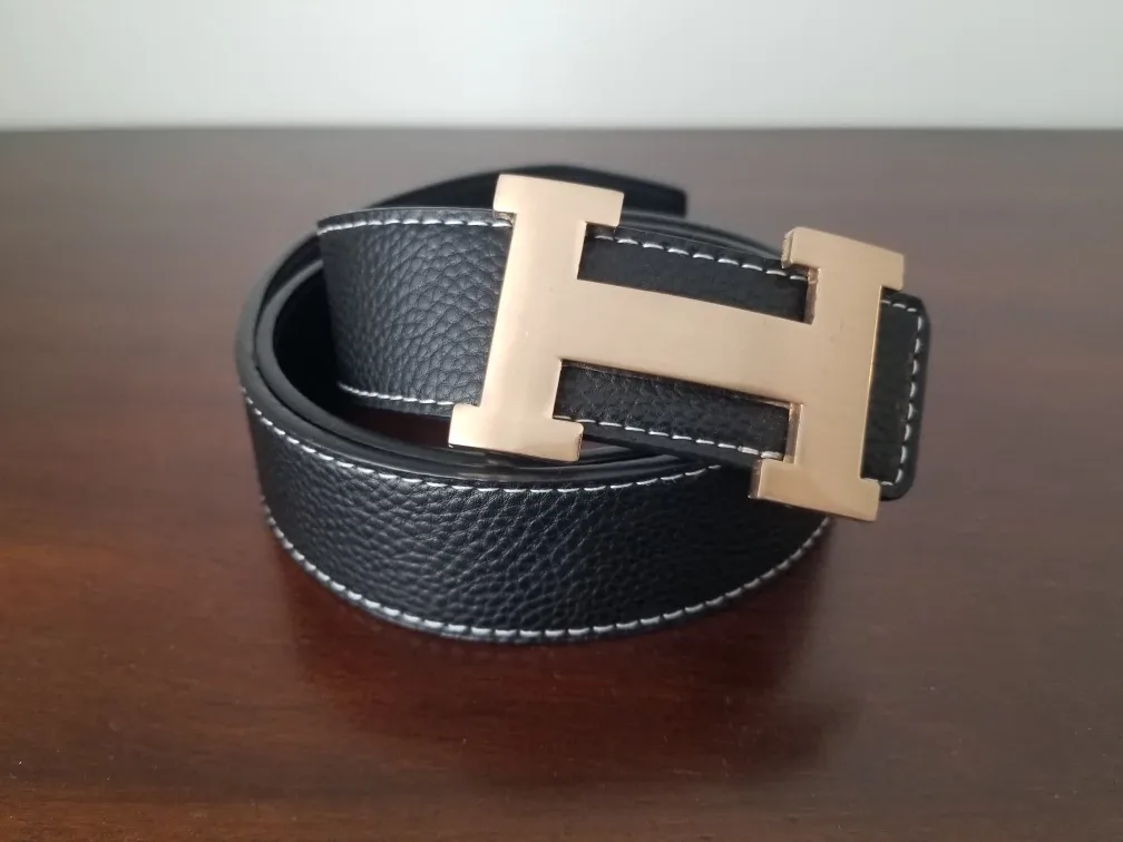 Hermès Belt - Black Leather with Gold Buckle. dupe thumbnail