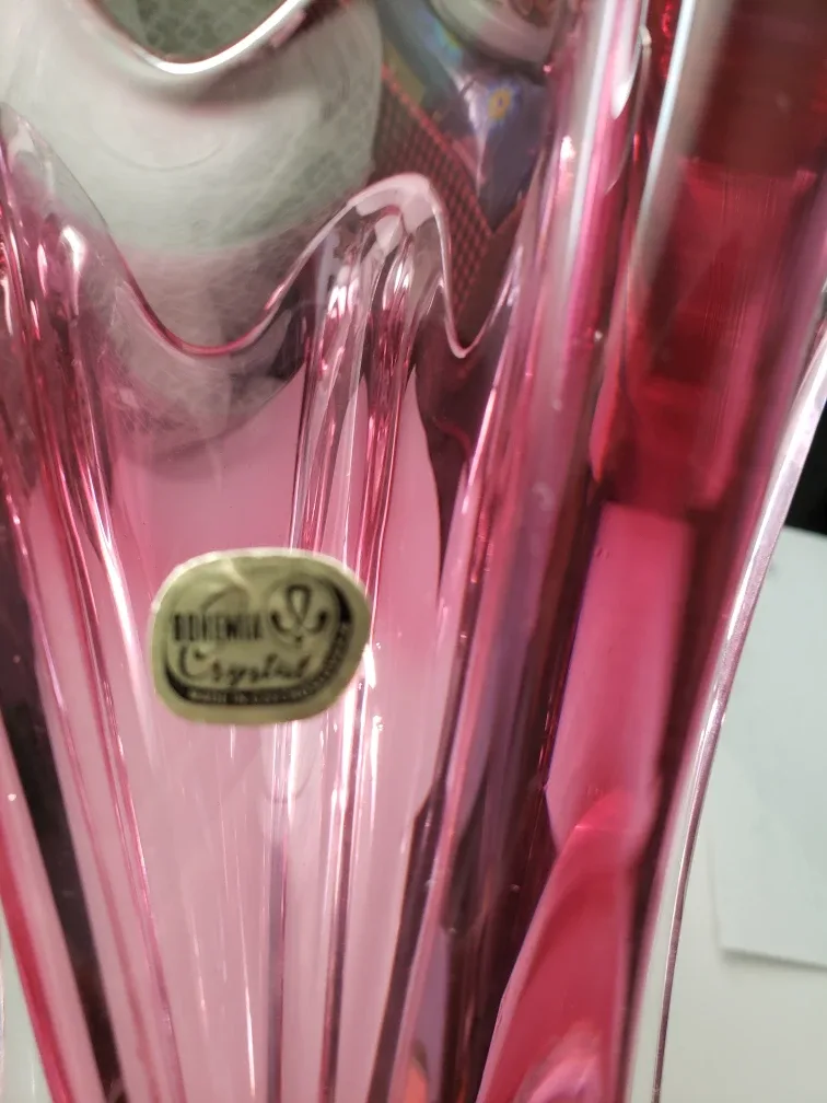 Bohemia Crystal Pink Vase image indicator(4)