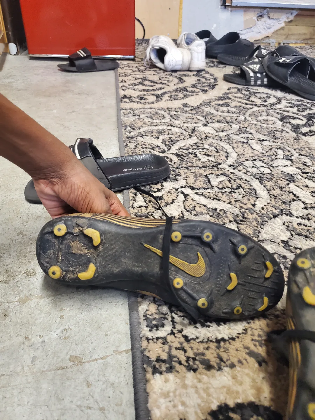 Nike Soccer Cleats - Size 6 image indicator(4)