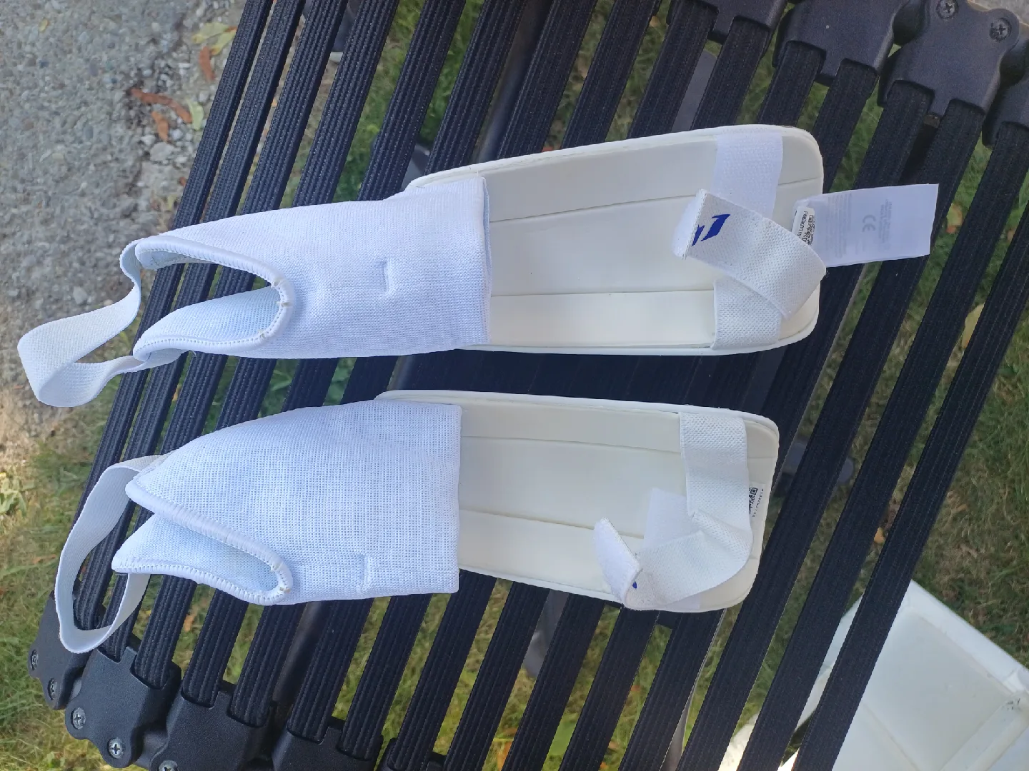 Adidas Messi Shin Guards - Size YOUTH  Large image indicator(2)