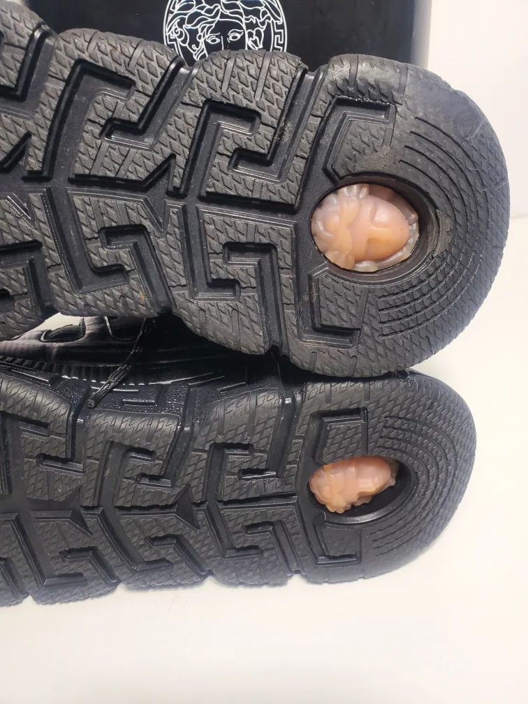 Men’s Versace Trigreca Sneakers BSYF037B Size 43/10 image indicator(3)