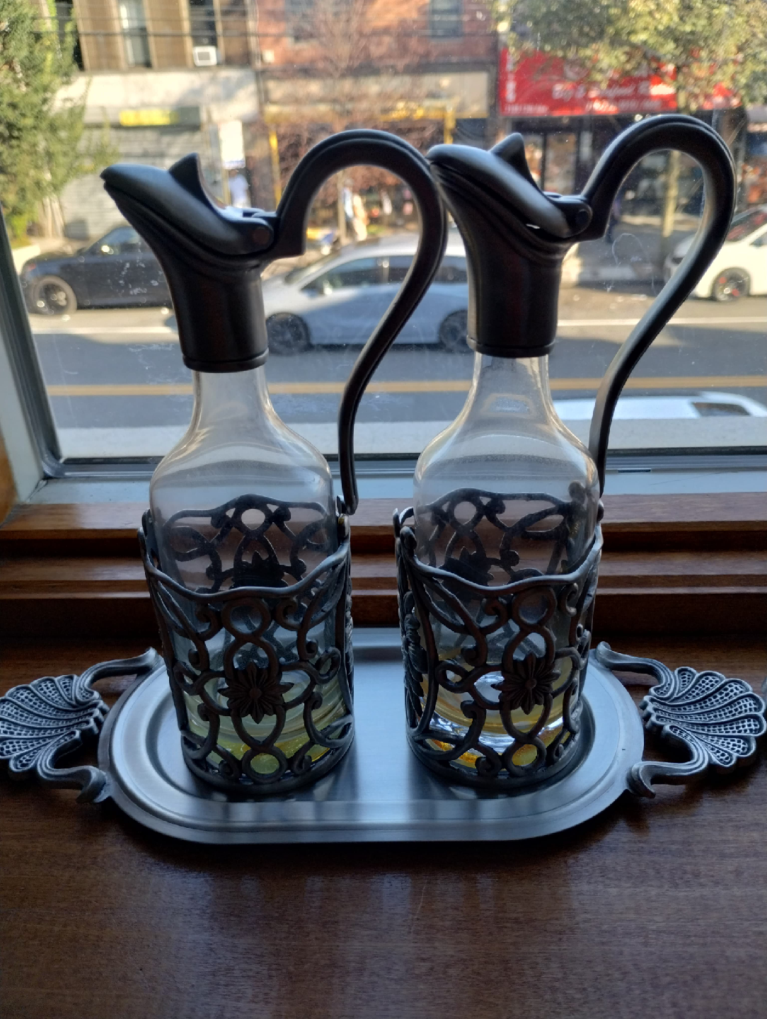Oil & Vinegar Cruets with Tray - photo 4