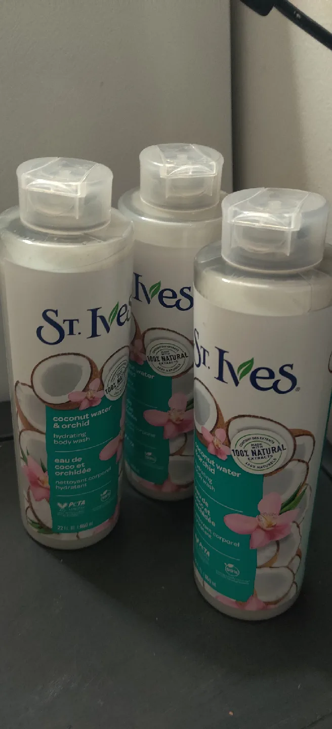 St. Ives Coconut Water & Orchid Hydrating Body Washx3 thumbnail