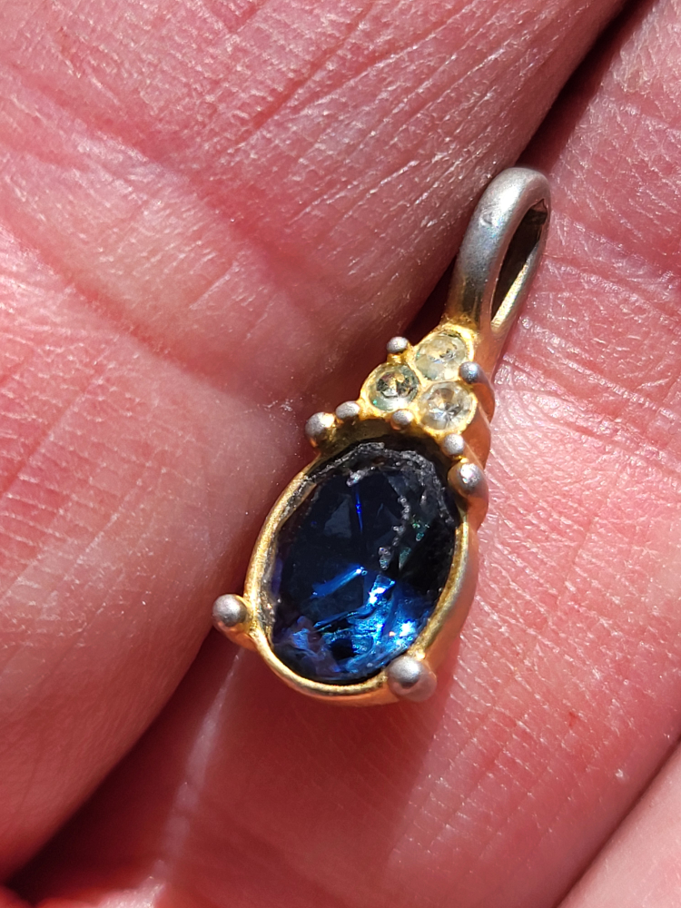 Vintage Gold Tone Blue Stone Pendant