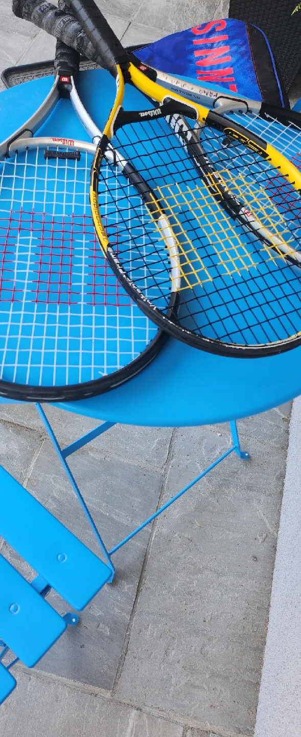 Wilson Tennis Racquets & Bag image indicator(2)