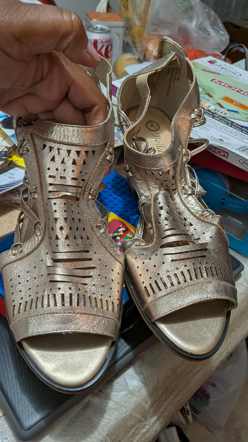 Bella Vita Gold Heels image indicator(2)