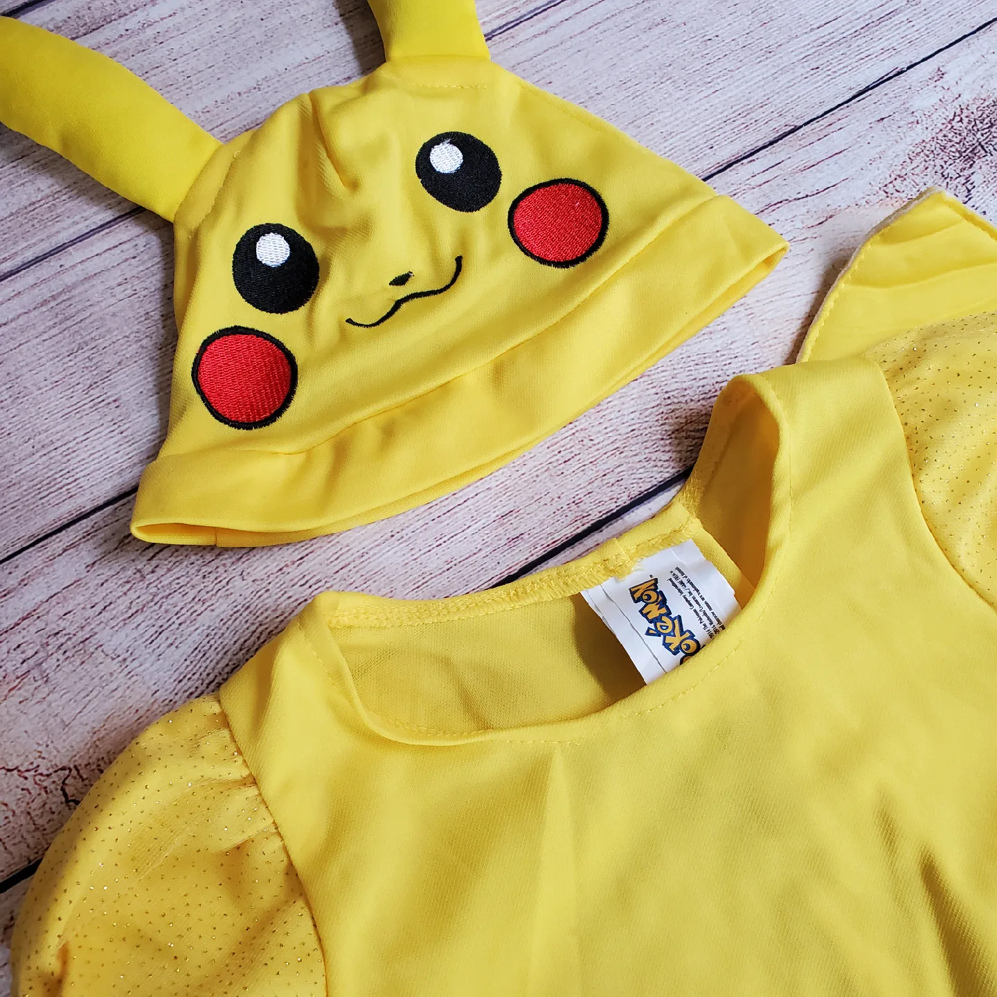 Pokémon Pikachu Child Costume - Size Medium image indicator(3)