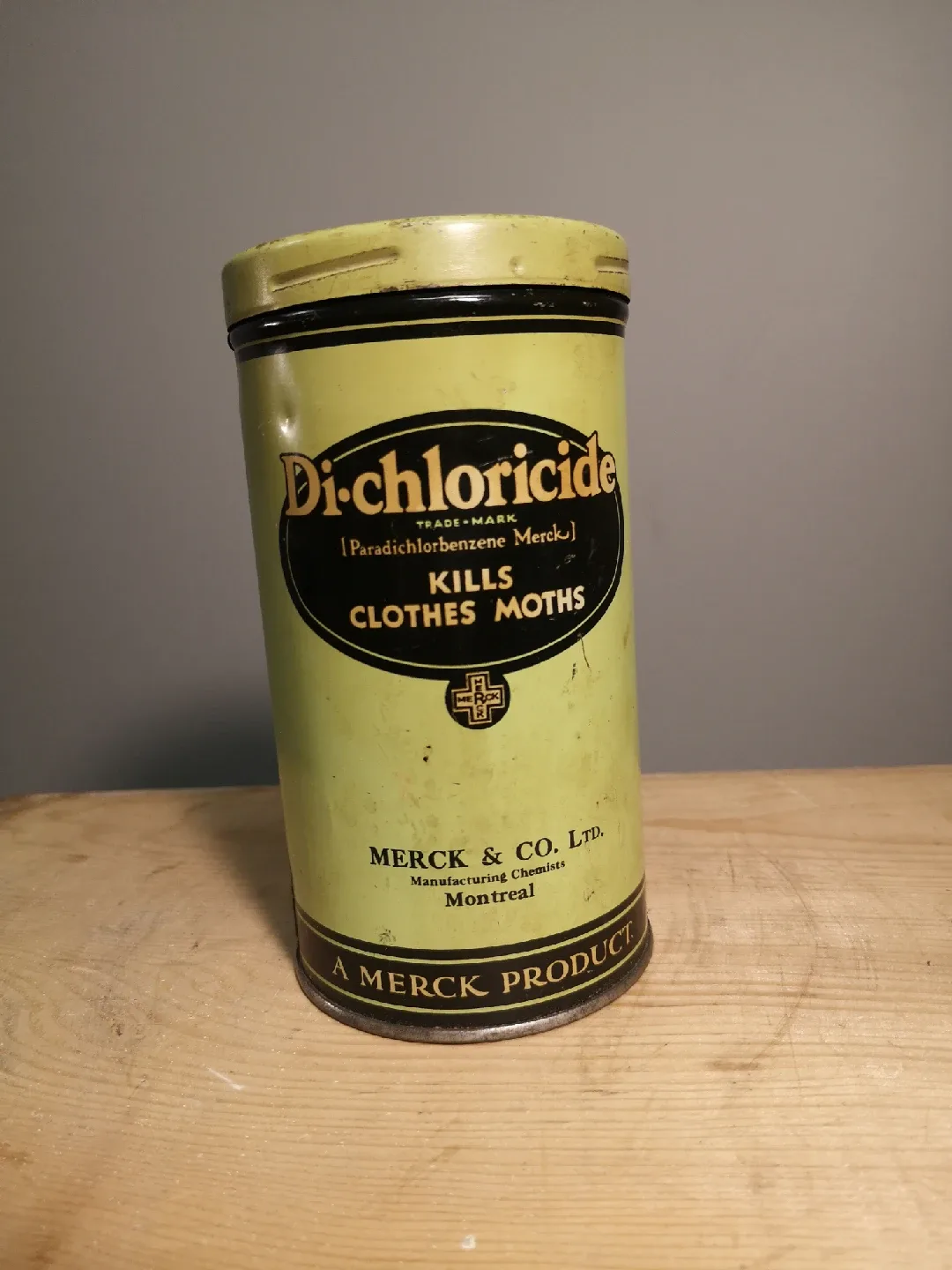 🏅Vintage Tin Container ~ Merck & Co. Ltd. thumbnail