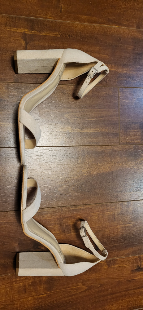 Vince Camuto suede nude block heels - photo 3