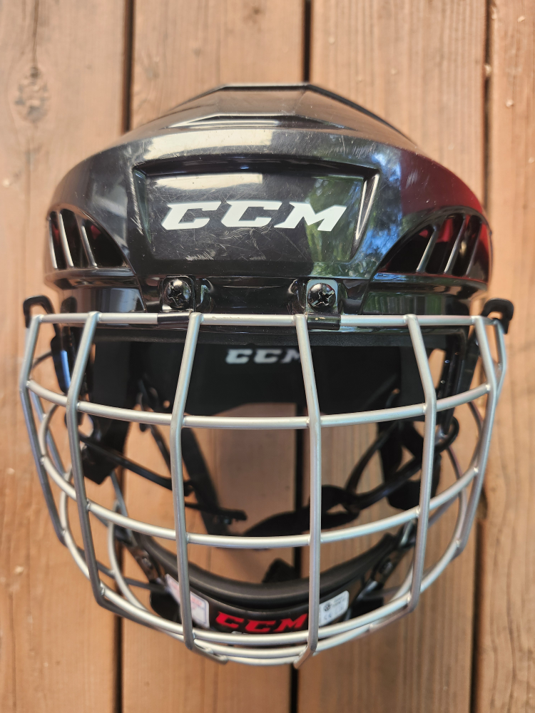 CCM XT2 Hockey Helmet - Size Medium - photo 2
