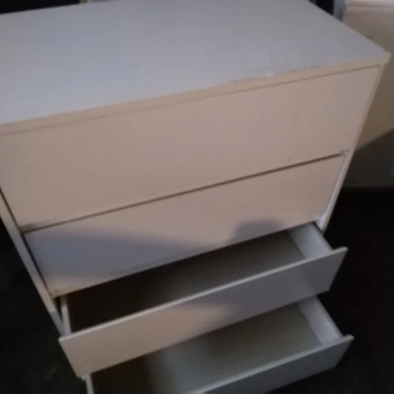 dresser thumbnail