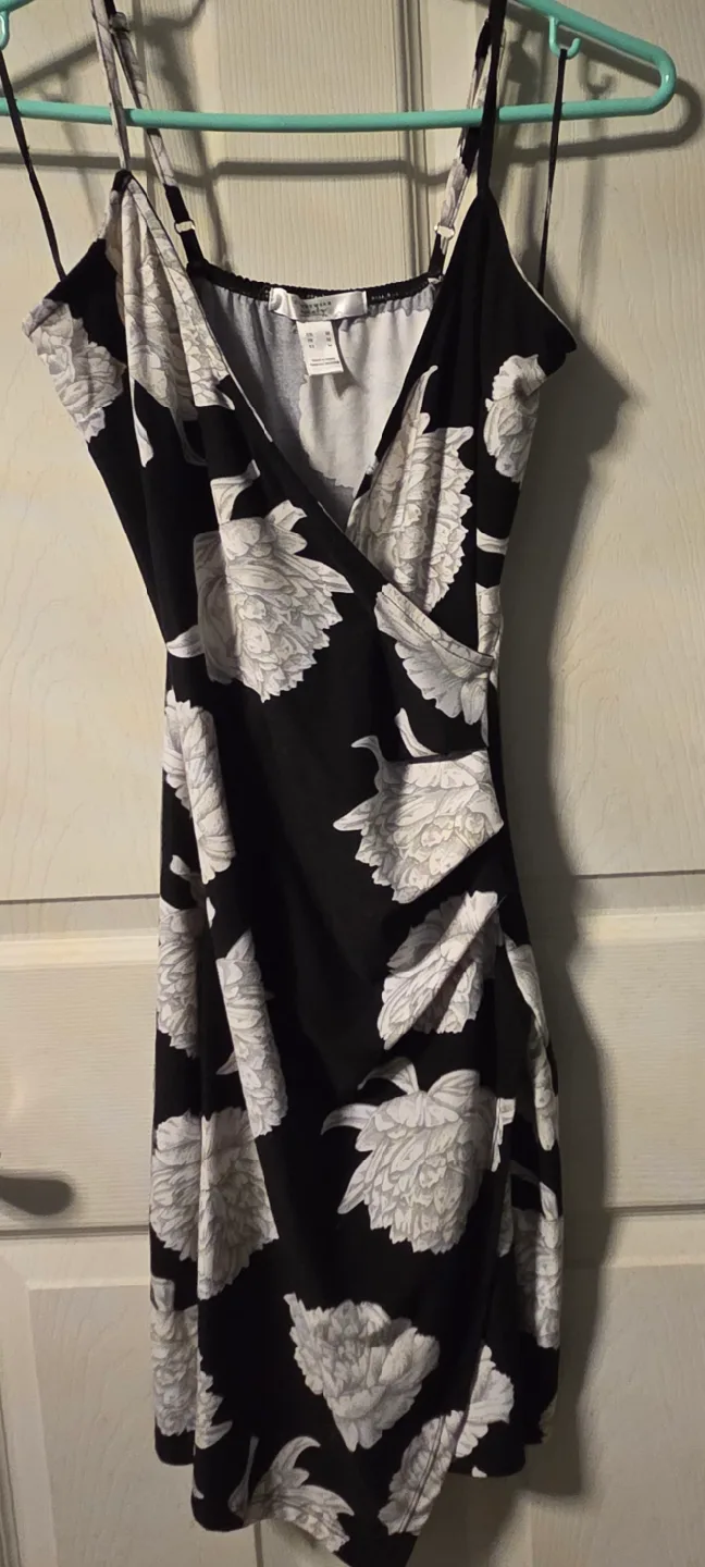 Bundle deal medium dresses thumbnail