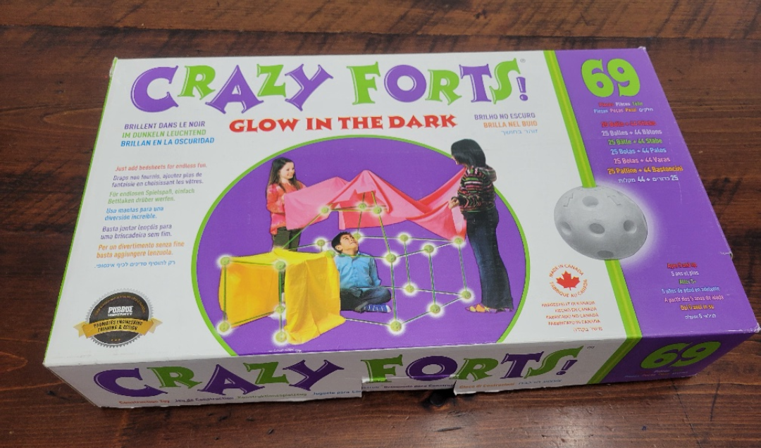 Crazy Forts Glow in the Dark Building Kit