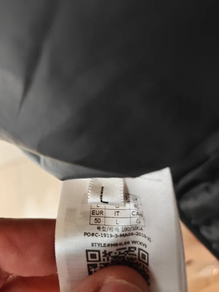 Guess Puffer Jacket - Size L - Mustard Yellow image indicator(3)