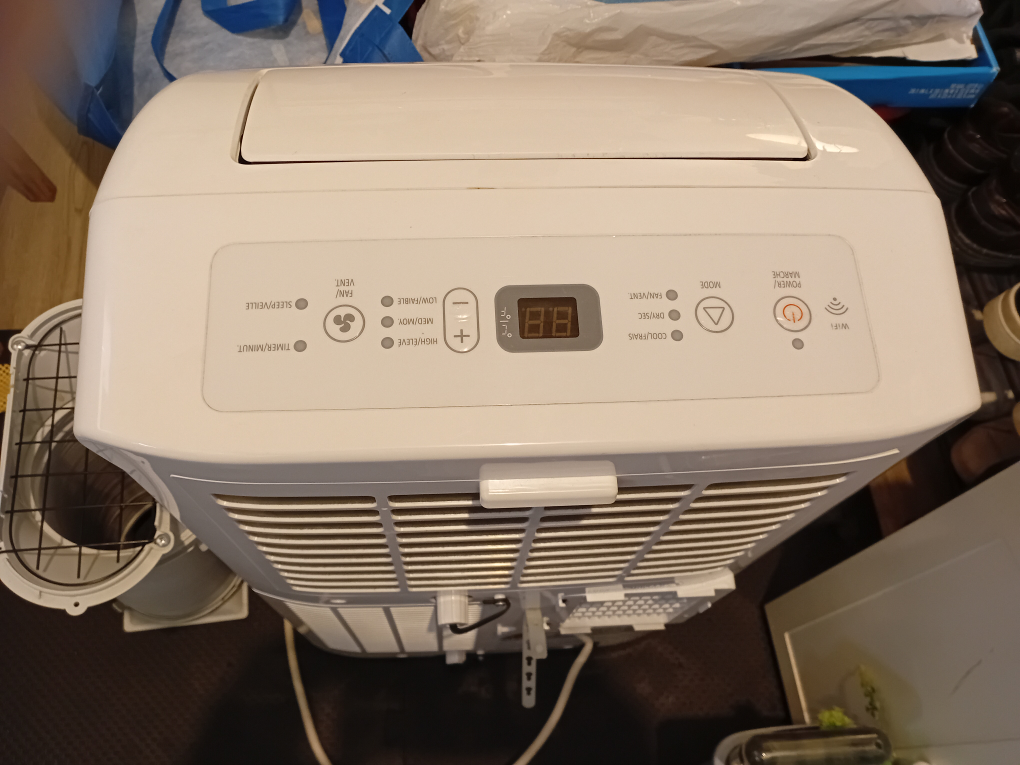 Hisense Portable Air Conditioner - photo 5
