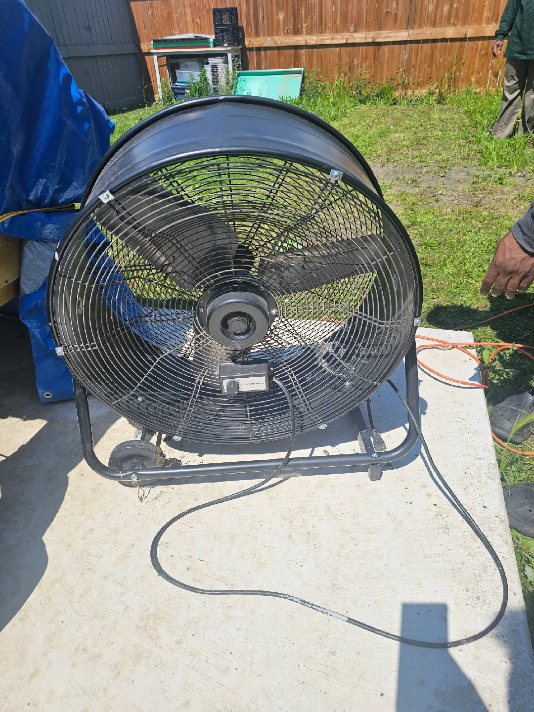 Power Fist Barrel Fan - Great Airflow! image indicator(4)