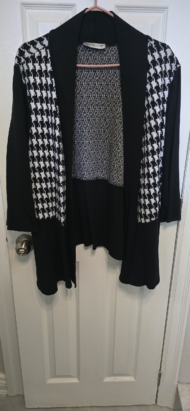 Kashton Houndstooth Cardigan - Black & White