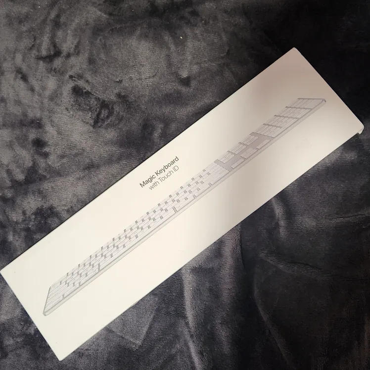 New Apple Magic Keyboard with Touch ID image indicator(3)