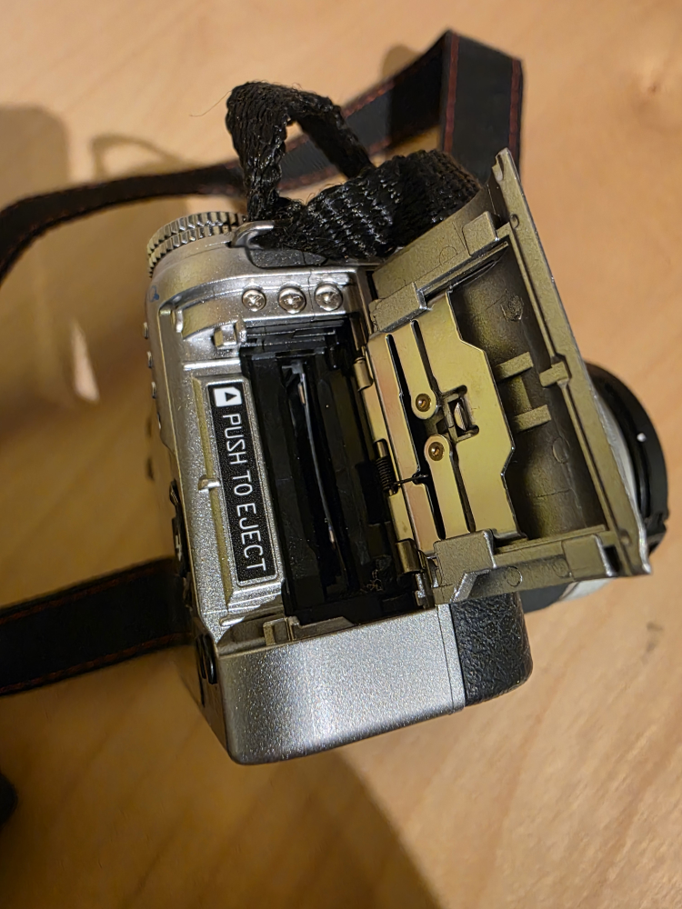 PENTAX Q10 Silver 12.4MP Digital Camera w/ 2 Lens from Japan - photo 5
