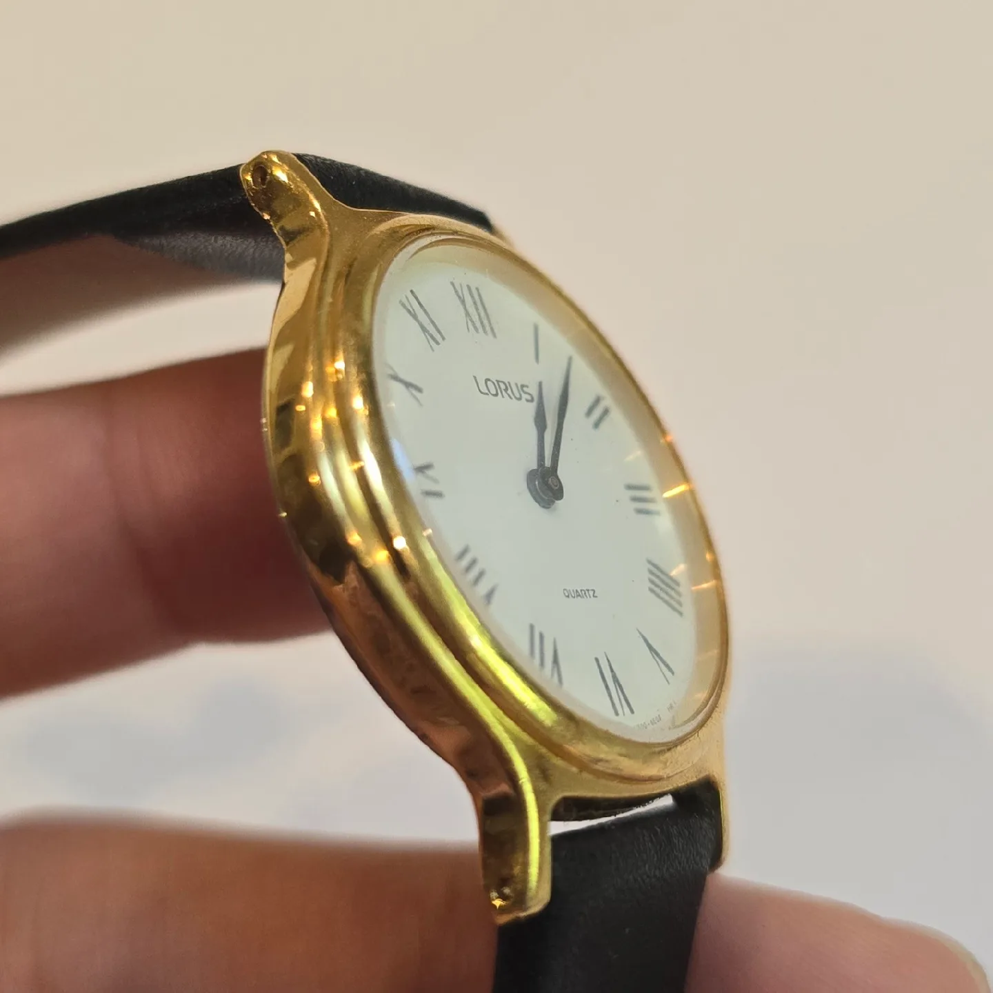 Lorus Quartz Watch image indicator(3)