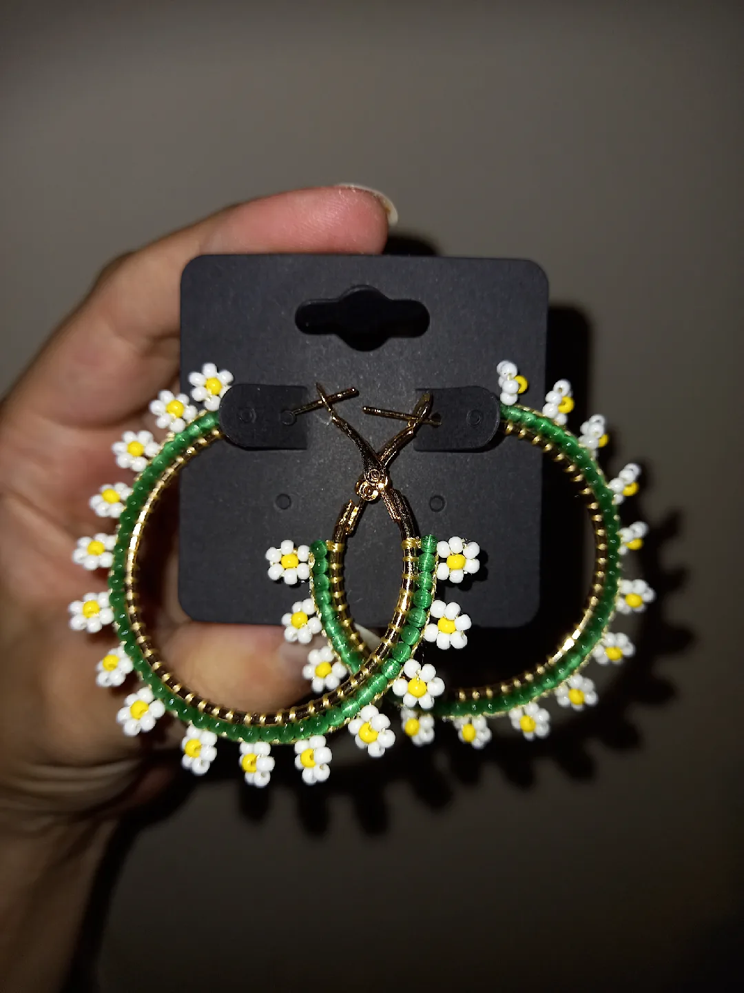 Handmade Daisy Earrings and Bracelet Set with Cat eyes Stones image indicator(4)