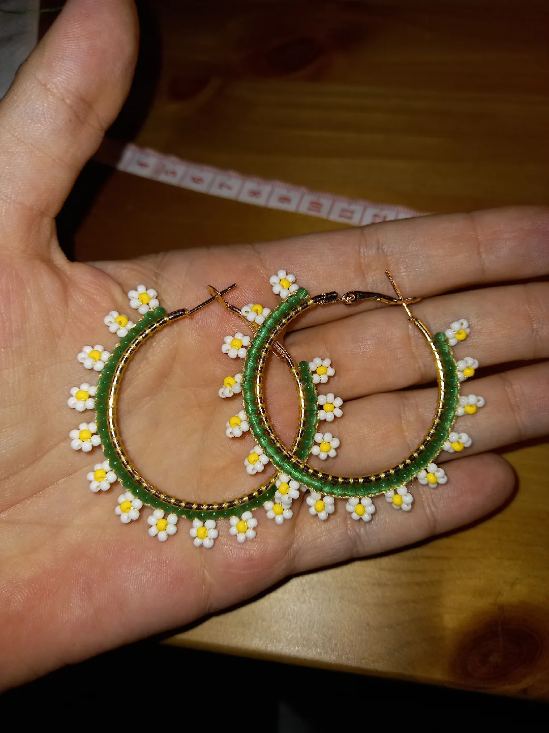 Handmade Daisy Earrings and Bracelet Set with Cat eyes Stones image indicator(5)