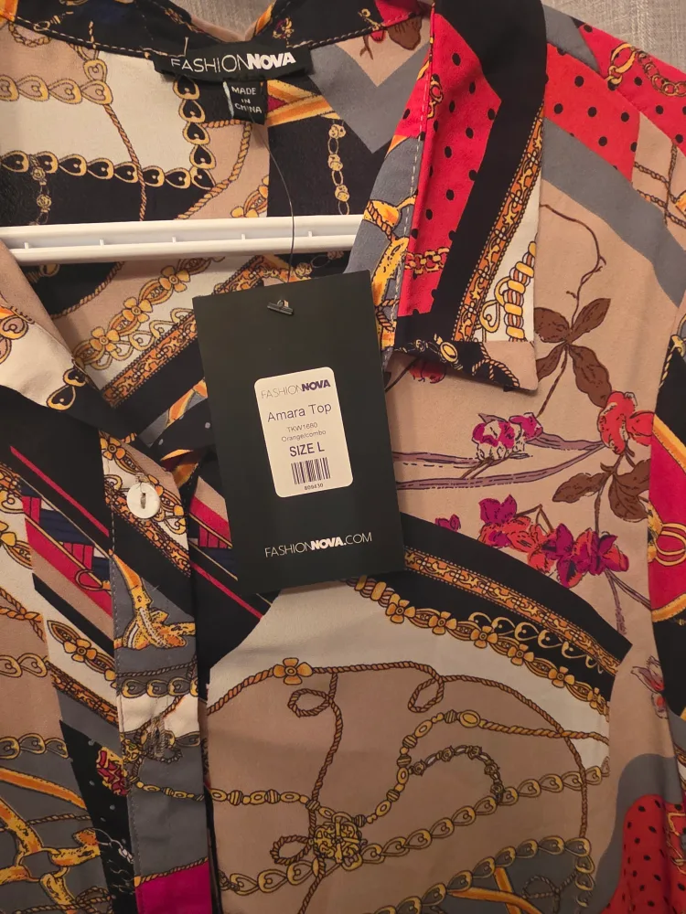 Fashion Nova Amara Top - Size L image indicator(4)