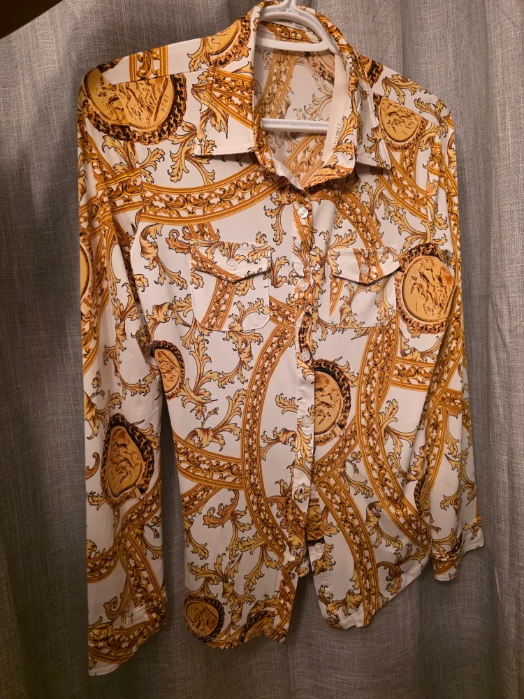 Fashion Nova Amara Top - Size L image indicator(5)