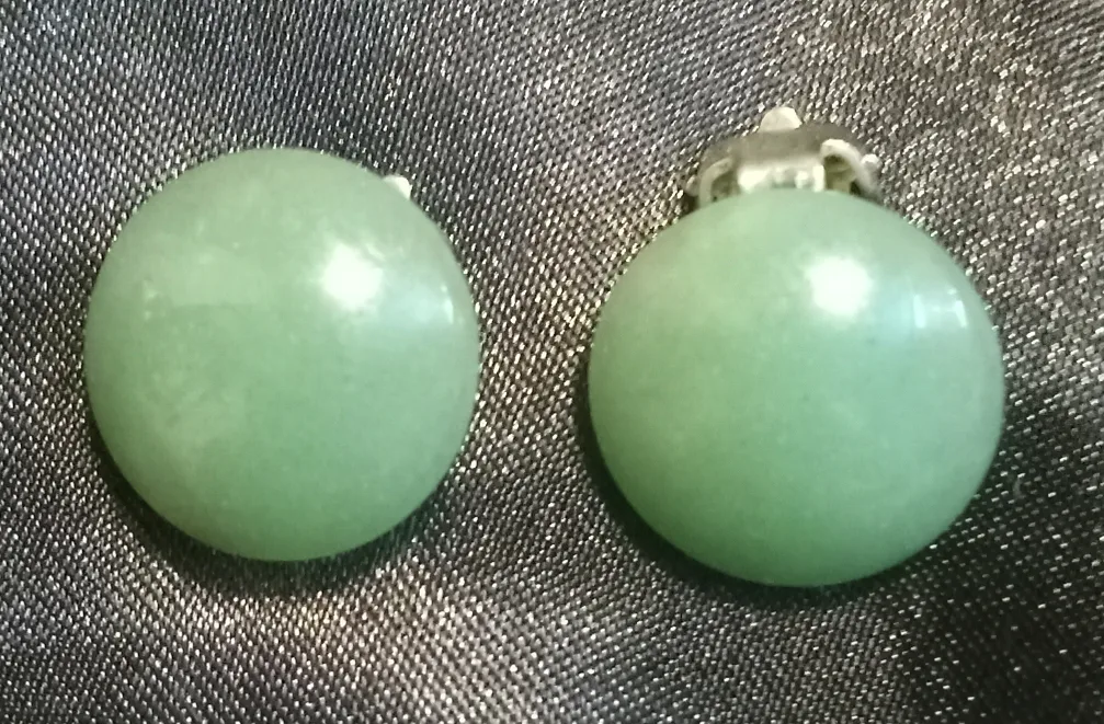Pretty Clip On Earrings thumbnail