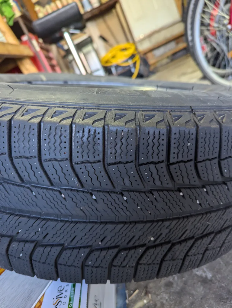 Set of 4 Winter Tires image indicator(2)