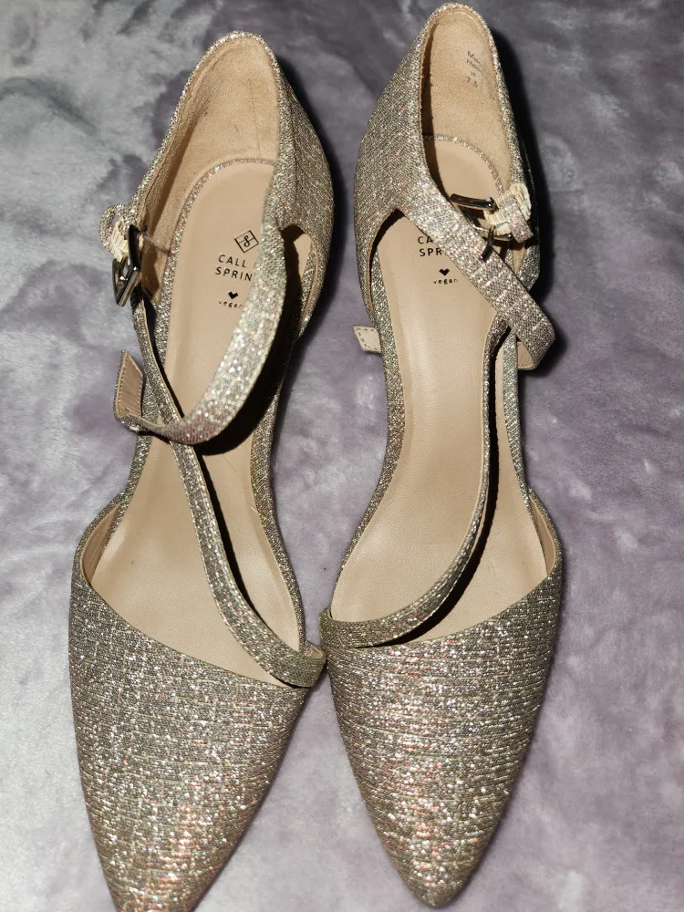 TOMS Wedge Booties Size 8 image indicator(8)