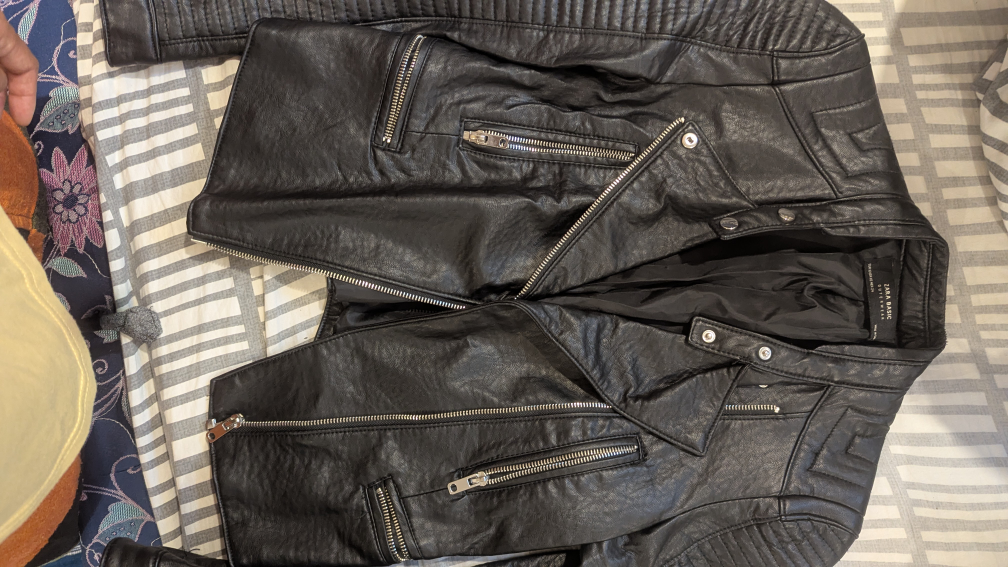 free clothes bundle - photo 2